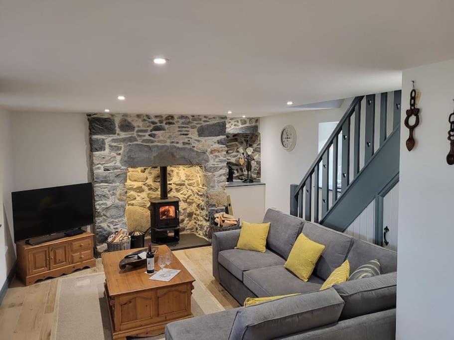 Amazing Coastal & Sunset Views In Eryri Villa Llanllyfni Exterior foto