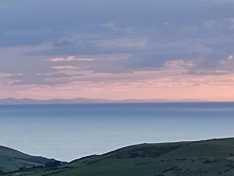 Amazing Coastal & Sunset Views In Eryri Villa Llanllyfni Exterior foto